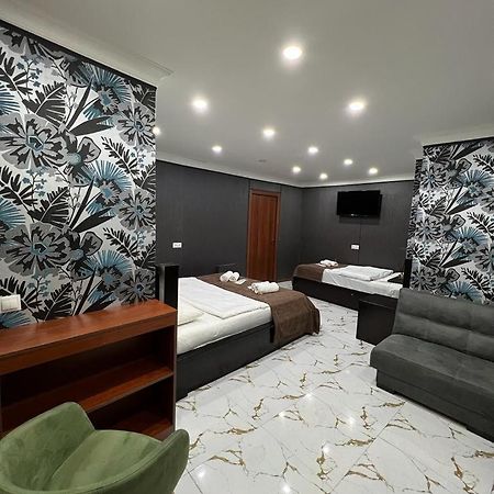 Elno Hotel Тбилиси Экстерьер фото