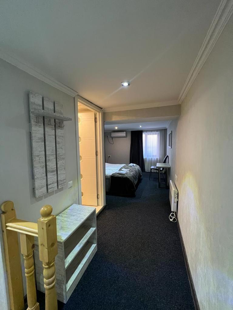 Elno Hotel Тбилиси Экстерьер фото