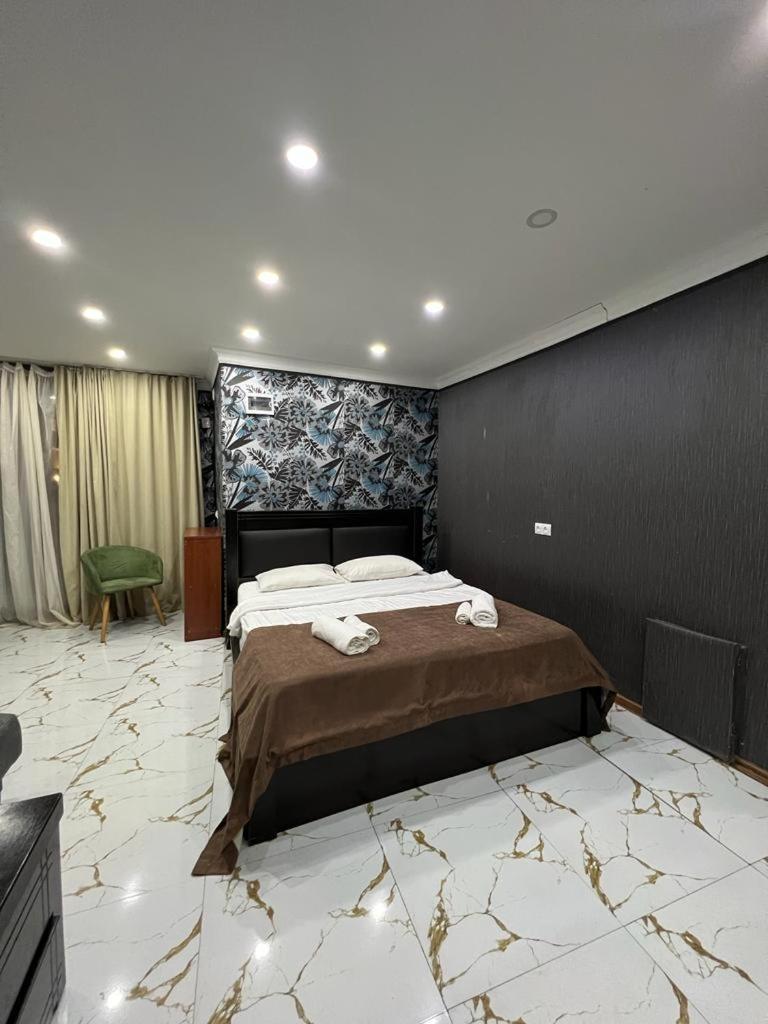 Elno Hotel Тбилиси Экстерьер фото