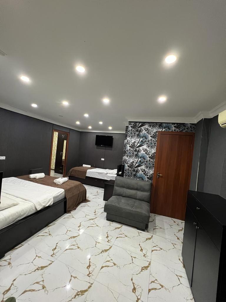 Elno Hotel Тбилиси Экстерьер фото
