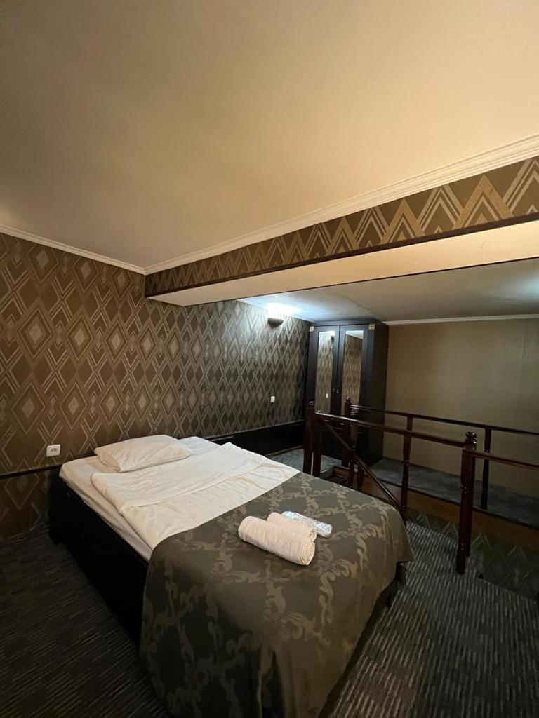 Elno Hotel Тбилиси Номер фото