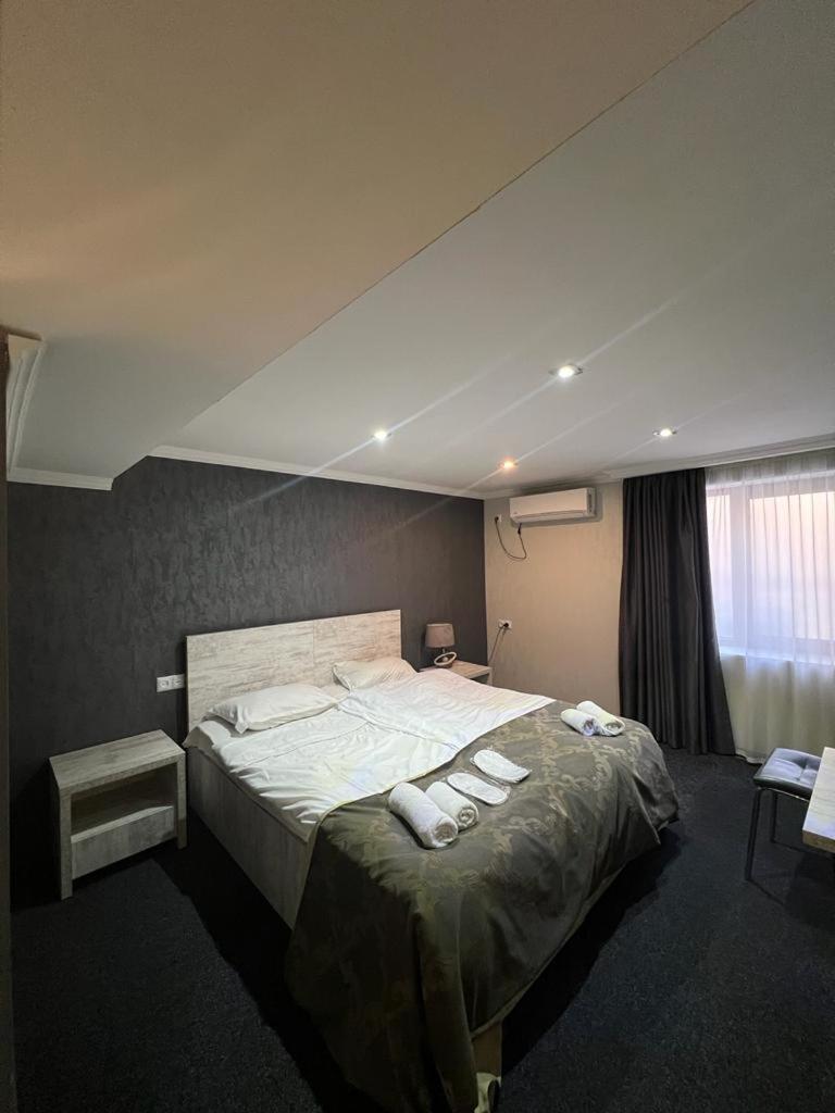 Elno Hotel Тбилиси Номер фото